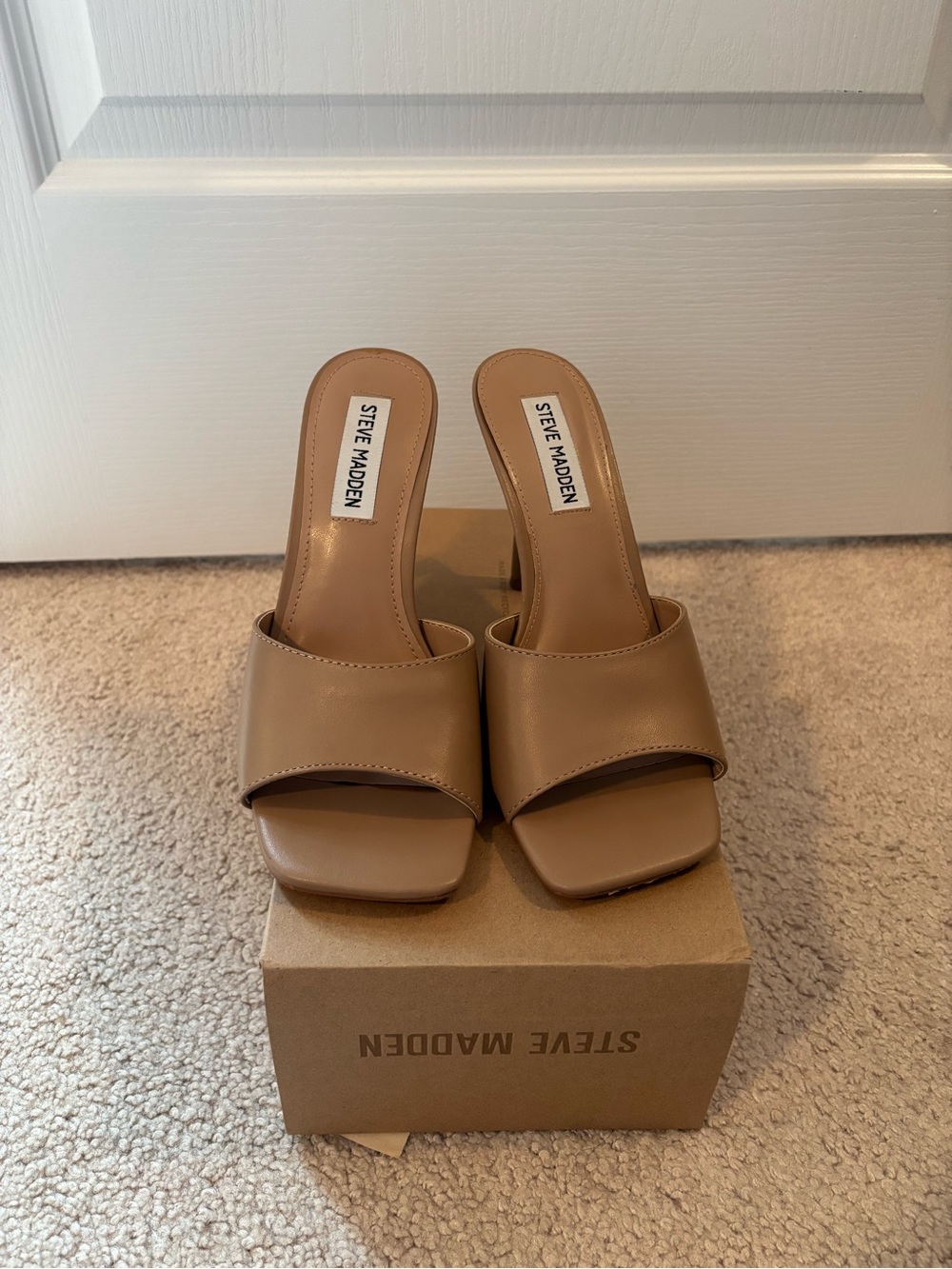 Steve Madden Camel Tan Slide Mules with Block Heel